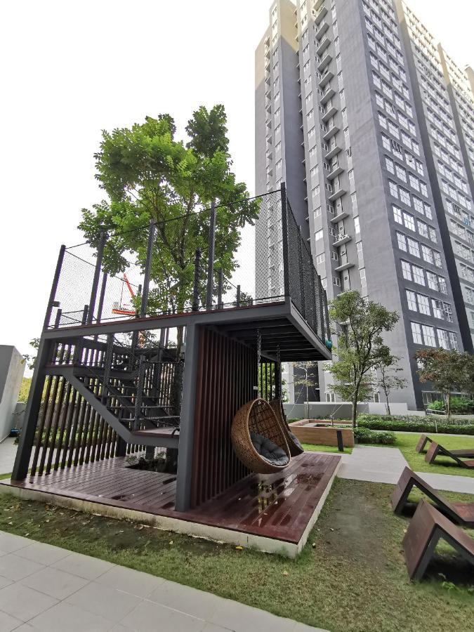 Ferienwohnung Kajang Industrial House With Olympic Size Swimming Pool Exterior foto
