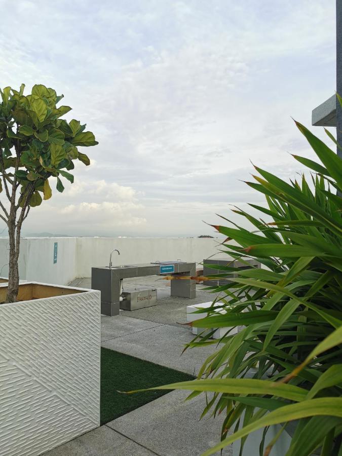 Ferienwohnung Kajang Industrial House With Olympic Size Swimming Pool Exterior foto